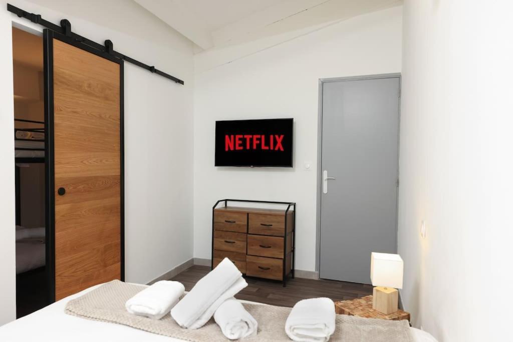 N3 Des Etudes Duplex Hypercentre Wifi Conciergeriedamecarcas Apartment Carcassonne Bagian luar foto
